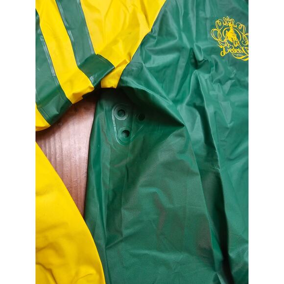 VINTAGE‎ 1984 YONKERS RACEWAY RAIN JACKET - Picture 4 of 12